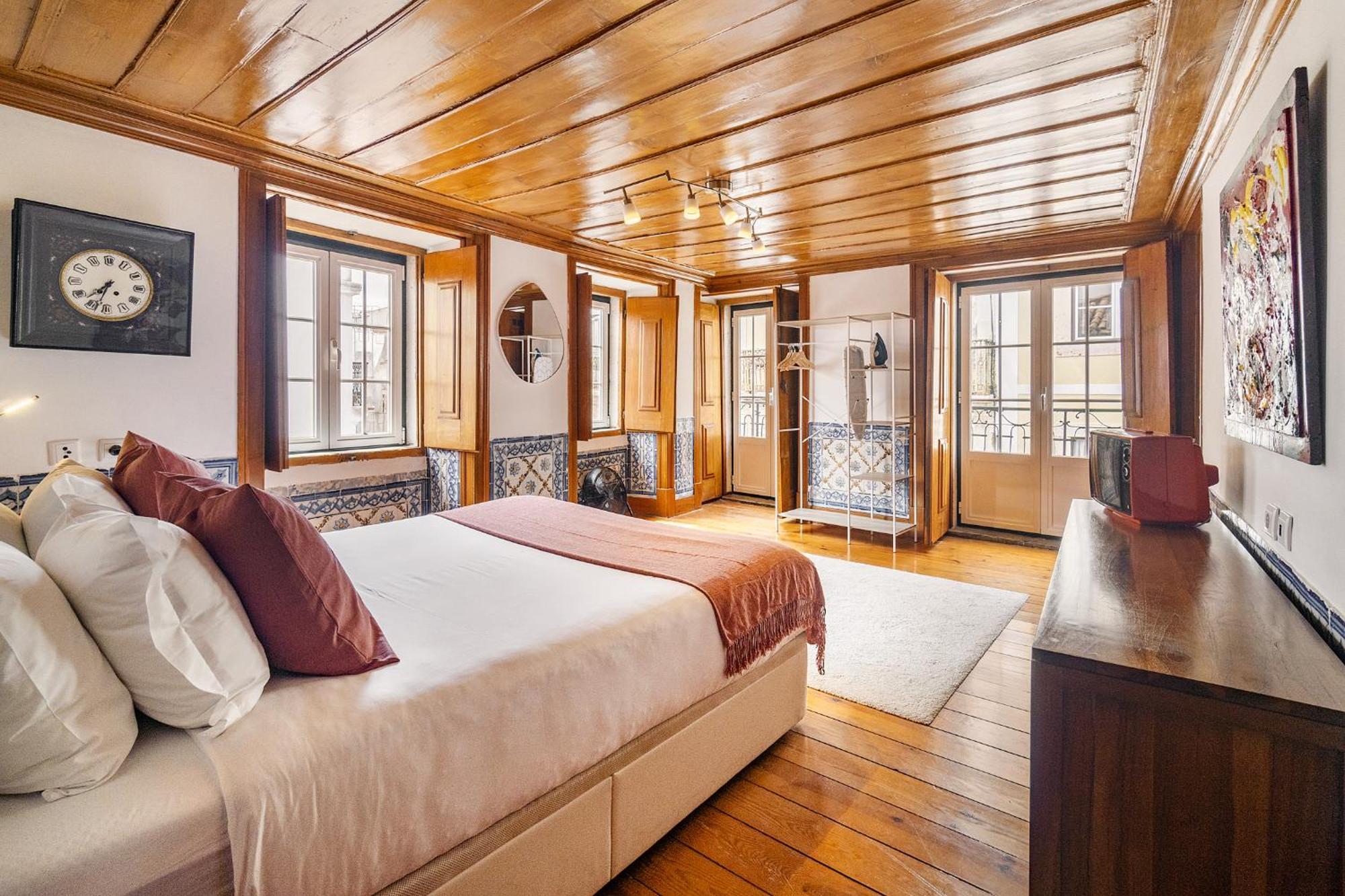 Whome Gem Timeless Elegance And Modern Comfort *